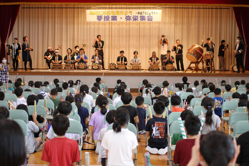 彌榮プロジェクト：大館ばやし保存会による演奏と子どもたちと合同演奏